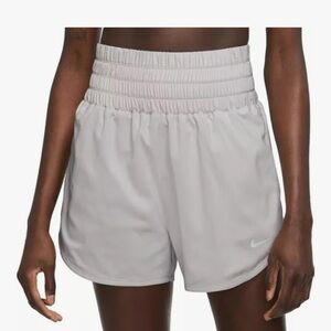 Nike One Women's Afro-Fit ultra High waisted 3” lined Shorts